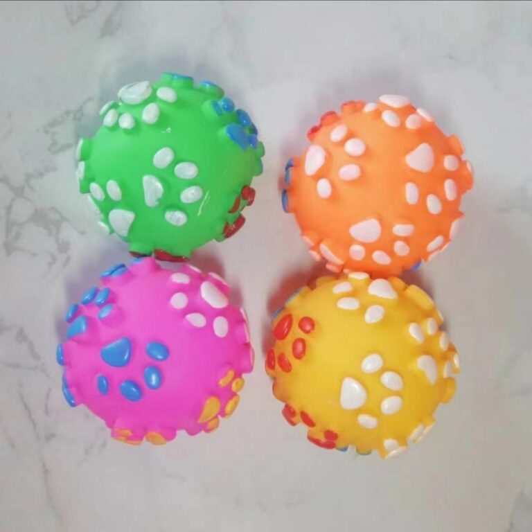 Squeaky Vinyl 7 cm Paw Print Ball