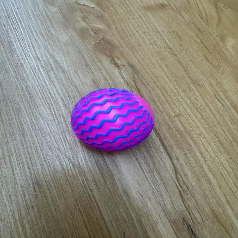 Squeaky Vinyl Gear Ball